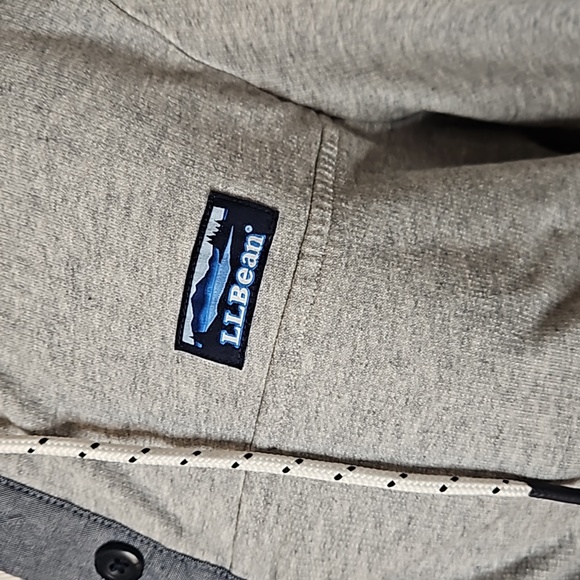 LL Bean Pullover - Picture 3 of 8